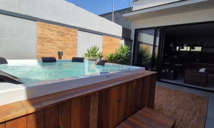Casa à venda, com ofurô, área gourmet, Condomínio Residencial Dona Lucilla, Jardim Esplanada, Indai
