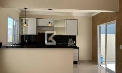 Casa para locação 3 dormitórios sendo 1 suíte, 150 m² de terreno e 105 m² de área construída por R$