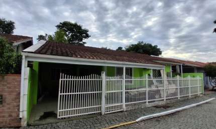 Casa em condomínio fechado com 3 quartos para alugar no Centro, Camboriú 