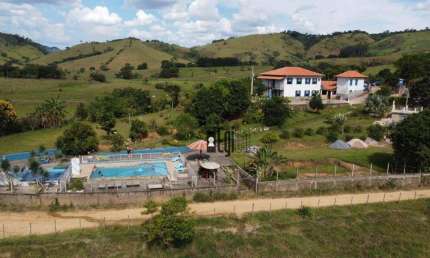 Chácara com 9 dormitórios à venda, 10000 m² por R$ 1.400.000,00 - Centro - Machado/MG