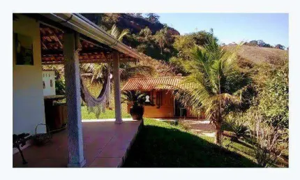 Sítio com 2 dormitórios à venda, 20000 m² por R$ 450.000,00 - Nossa Senhora de Lourdes - Goianá/MG