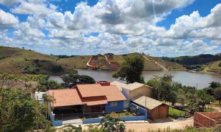 Casa com 3 dormitórios à venda, 240 m² por R$ 950.000,00 - Jardim Lermitage - Juiz de Fora/MG