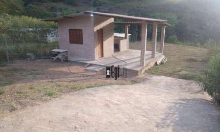 Chácara com 1 dormitório à venda, 700 m² por R$ 200.000 - Centro - Torreões (Juiz de Fora)/MG