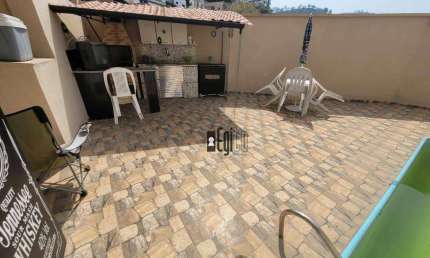 Casa com 3 dormitórios à venda, 450 m² por R$ 600.000,00 - Grajaú - Juiz de Fora/MG