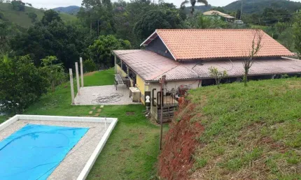 Chácara com 2 dormitórios à venda, 3100 m² por R$ 400.000,00 - Valadares(Juiz de Fora) - Juiz de Fora/MG