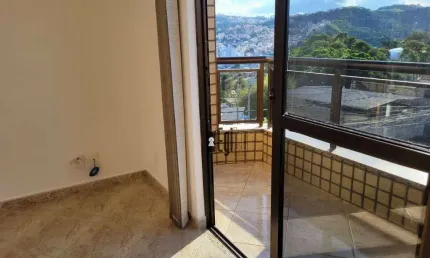Apartamento com 2 dormitórios à venda, 62 m² por R$ 235.000,00 - Santa Terezinha - Juiz de Fora/MG