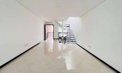 Casa com 3 dormitórios à venda, 150 m² por R$ 630.000,00 - Aeroporto - Juiz de Fora/MG