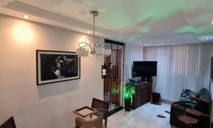Apartamento com 2 dormitórios à venda, 60 m² por R$ 266.000,00 - Democrata - Juiz de Fora/MG