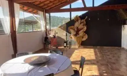Casa com 3 dormitórios à venda, 120 m² por R$ 590.000,00 - Cerâmica - Juiz de Fora/MG