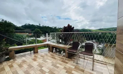 Casa com 4 dormitórios à venda por R$ 260.000,00 - Progresso - Juiz de Fora/MG