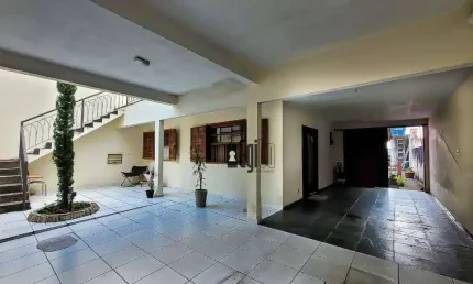 Casa com 4 dormitórios à venda por R$ 1.200.000,00 - Teixeiras - Juiz de Fora/MG