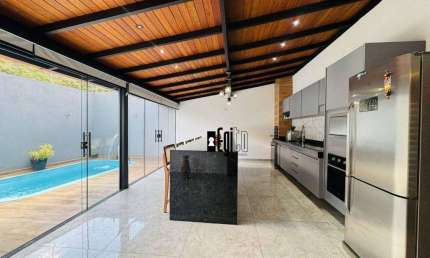 Casa com 3 dormitórios à venda, 140 m² por R$ 750.000,00 - Marilândia - Juiz de Fora/MG