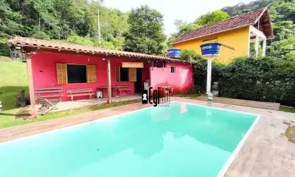 Chácara com 2 dormitórios à venda, 2000 m² por R$ 265.000,00 - Humaitá - Juiz de Fora/MG