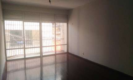 Apartamento para locação no Marco de 90m² com 2/4 entre Av. João Paulo e A. Barroso