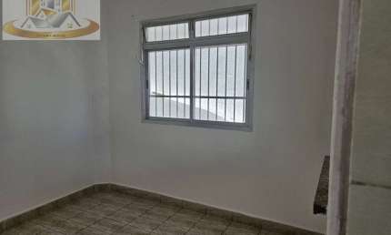 Sobrado à venda com 3 Quartos (1 Suíte), 2 vagas cobertas na Vila Formosa.