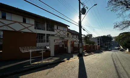 Apartamento com 3 quartos para alugar na Rua Eunice Ferraz Fernandes, 546, Jardim do Lago, Bragança Paulista