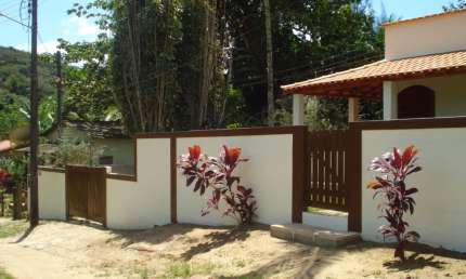 LINDA PROPRIEDADE COM UMA LINDA CASA EM UMA MINI CHÁCARA