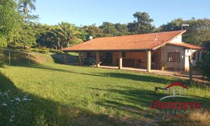 Chácara / sítio com 2 quartos à venda na Rua Vereador Antônio Eburneo, Centro, Bofete