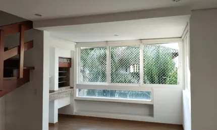 Exclusiva cobertura duplex para locação anual na lagoa da conceição em floripa
