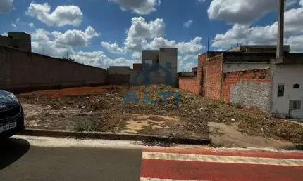 Terreno à venda no Residencial Terras de Tatuí, Tatuí  por R$ 90.000