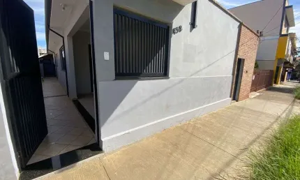 Casa comercial para alugar no Centro, Tatuí 