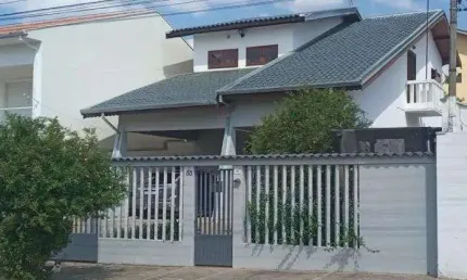Casa com 4 quartos à venda no Nova Tatuí, Tatuí 