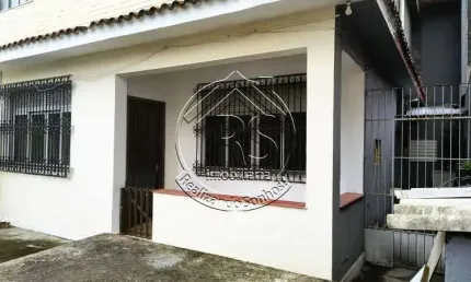 Casa com 2 quartos à venda na Rua Padre Peroneille, Jardim América, Rio de Janeiro, 60 m2 por R$ 275.000