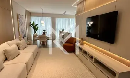Apartamento à venda na Rua 232/234, Meia Praia, Itapema