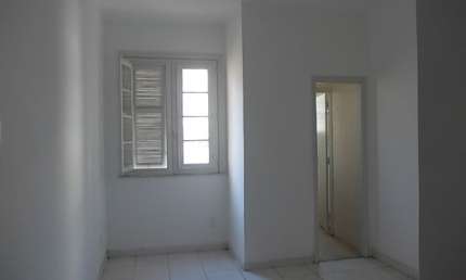 Oportunidade p/  investidores / moradia  junto metrô  e praia !!!