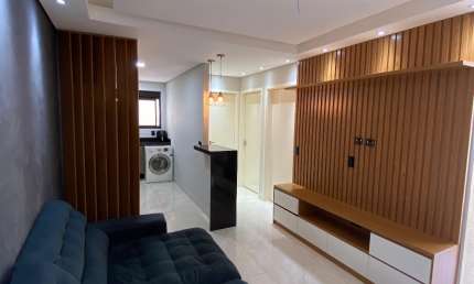 Oportunidade na Zona Leste! Apartamento pronto pra morar, com porcelanato em todos os cômodos, lazer completo, semi mobiliado e financiamento disponível!