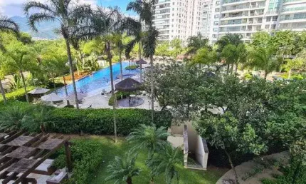 Apartamento para venda com 304 metros quadrados com 4 quartos
