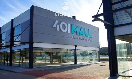 Aluguel de loja comercial com mezanino bem localizada na SC 401 Santo Antônio de Lisboa, 401 Mall