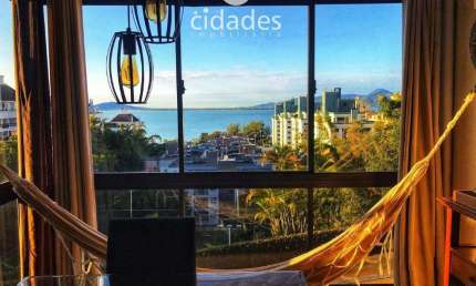 Apartamento, 03 Quartos com Vista Panorâmica para o Mar no Badalado Bairro Coqueiros - Florianópolis SC