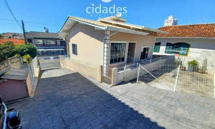 Casa com 6 quartos à venda no Barreiros, São José 