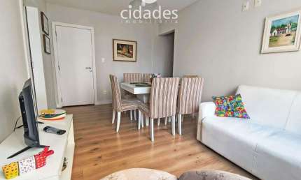Apartamento mobiliado para aluguel no Centro de Florianópolis 2 dormitórios (suíte) com garagem 1 quadra da Beira Mar Norte
