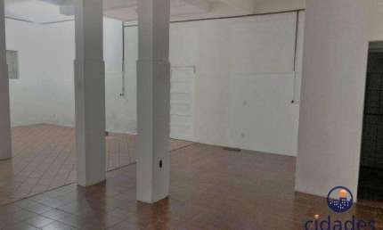 Aluguel de loja comercial em Capoeiras, Florianópolis