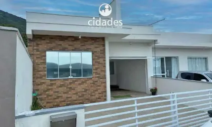 Casa para locação de 2 dormitórios (suíte) com garagem na Grande Florianópolis, Praia de Fora, Palhoça