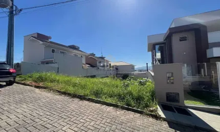 Terreno à Venda em Forquilhinhas, São José | 360 m²