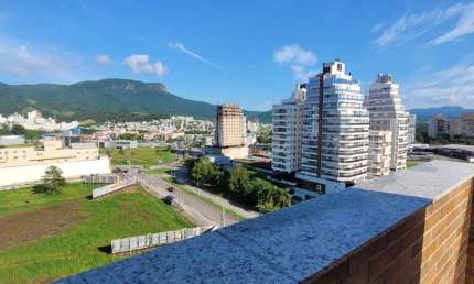 Apartamento com 3 quartos para alugar na Rua das Cegonhas, 295, Pedra Branca, Palhoça