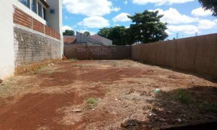 Terreno à venda na Rua La Rioja, Loteamento Madrid, Maringá