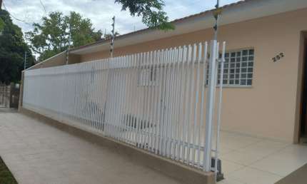 Casa com 2 quartos à venda na Rua Doutor Miguel Vieira Ferreira, 282, Vila Santo Antônio, Maringá