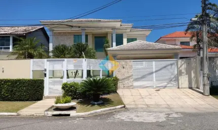 Casa com 5 dorms, Camboinhas, Niterói - R$ 6 mi, Cod: 196