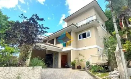 Casa com 03 dorms, Itaipu, Niterói - R$ 1.6 mi, Cod: 934