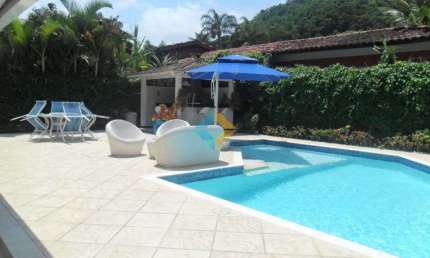 Casa com 4 dorms, Itacoatiara, Niterói - R$ 2.9 mi, Cod: 1122