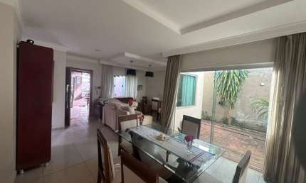 Casa para Locação em Campo Grande, Vila Nascente, 4 dormitórios, 4 suítes, 5 banheiros, 3 vagas