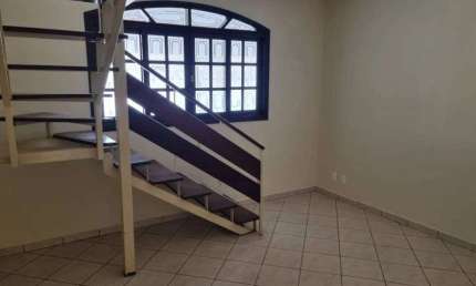 CASA A VENDA EM JUNDIAÍ - JARDIM RIO BRANCO - SOBRADO - 3 VAGAS