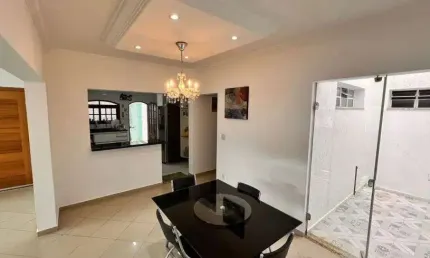 CASA A VENDA EM JUNDIAÍ - JARDIM DO LAGO - 7 VAGAS - MOBILIADA