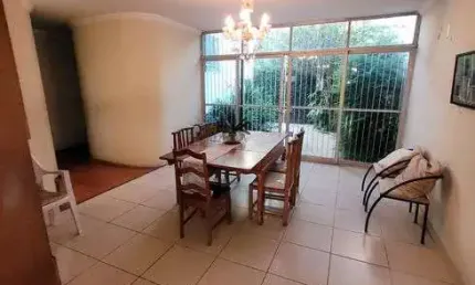 CASA A VENDA EM JUNDIAI – PARQUE DO COLÉGIO - 4 VAGAS
