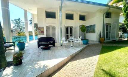 CASA A VENDA EM JUNDIAÍ - JARDIM NOVO MUNDO - 3 SUÍTES - 4 VAGAS