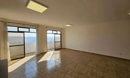 Apartamento para aluguel possui 206 metros quadrados com 3 quartos em Centro - Jundiaí - SP